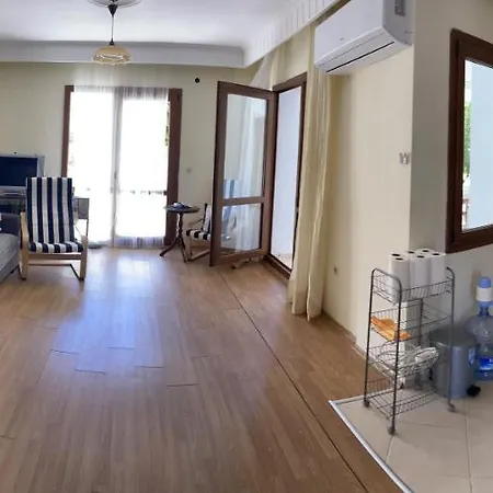 Апартаменты На Берегу Эгейского Моря Apartment *